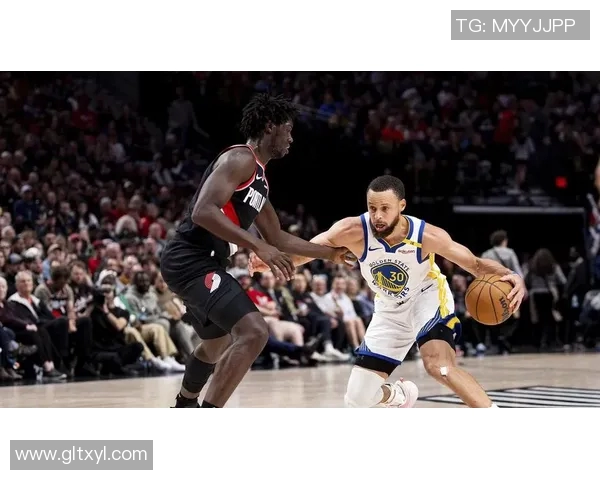 2015年2月5日勇士与小牛激战回顾:精彩瞬间与赛后分析 2015年2月5日勇士与小牛激战回顾:精彩瞬间与赛后分析